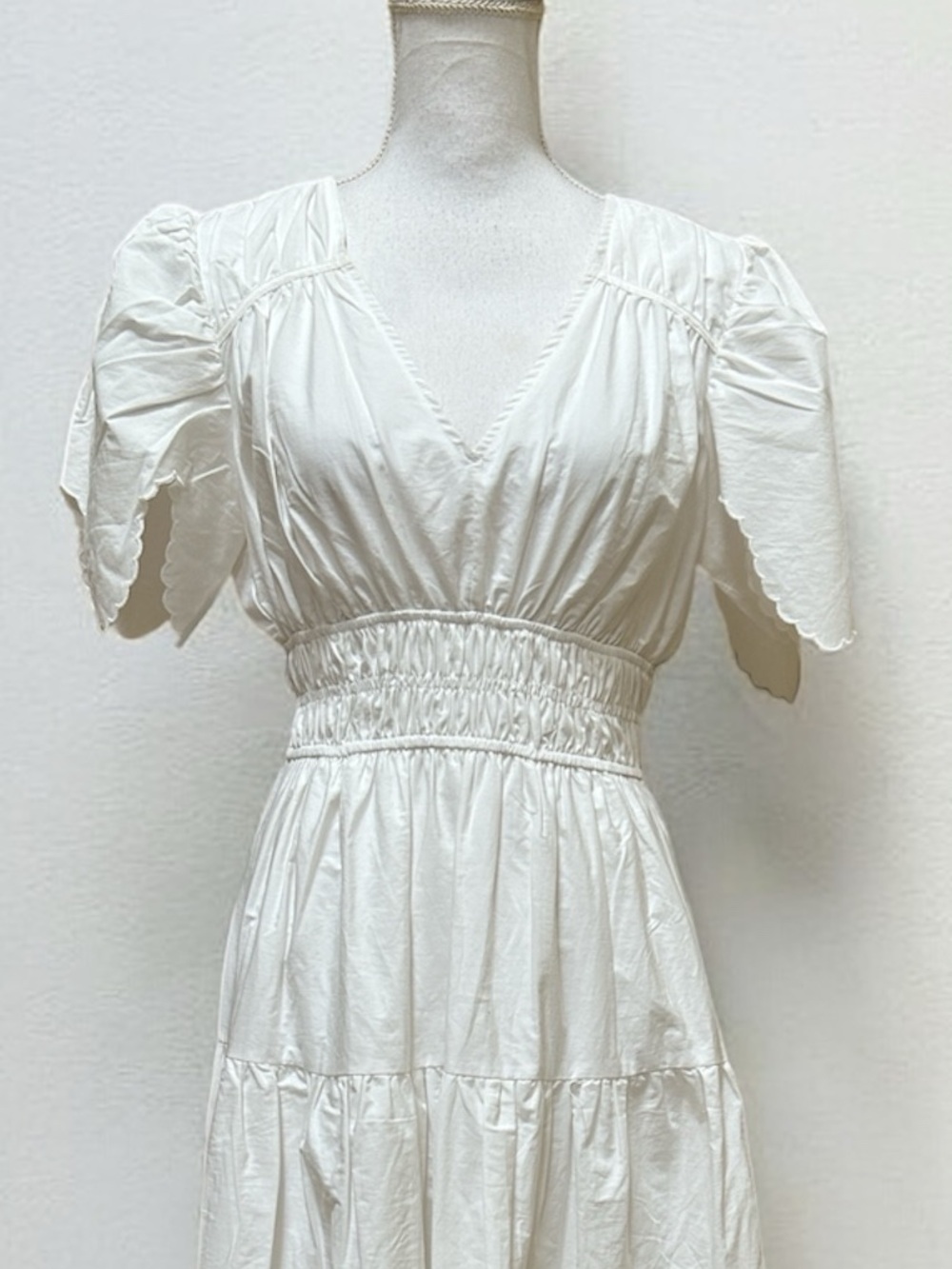 Moon River White Floral Embroidered Tiered Eyelet Puff Sleeve V Neck Maxi Dress - Picture 5 of 16